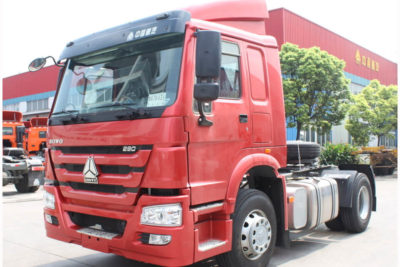 HOWO 4X2 Tractor Truck 3