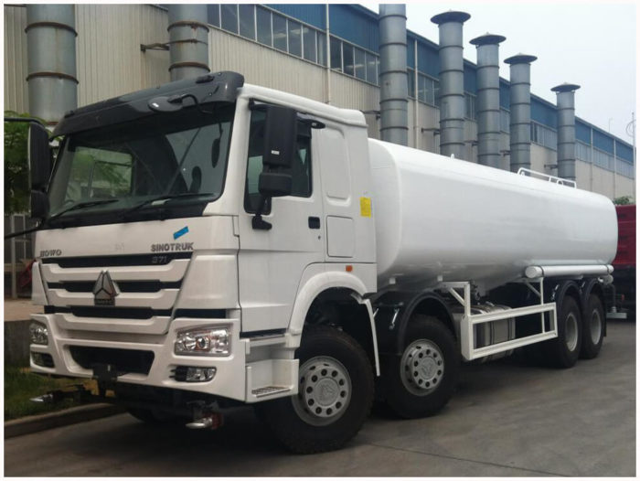 HOWO Water Tank Truck 3