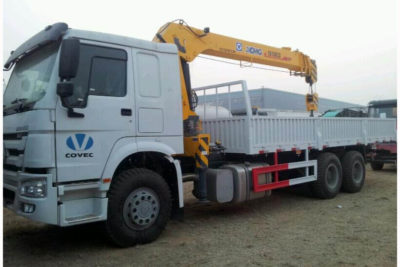 Sinotruk Howo Crane Truck 4