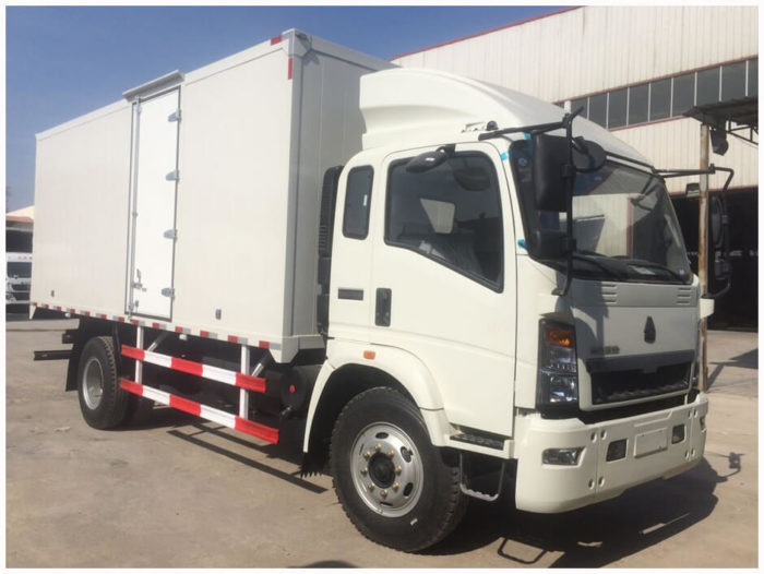 Howo Cooling Van